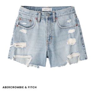 ABERCROMBIE & FITCH Curve Love Mid Rise Boyfriend Shorts
